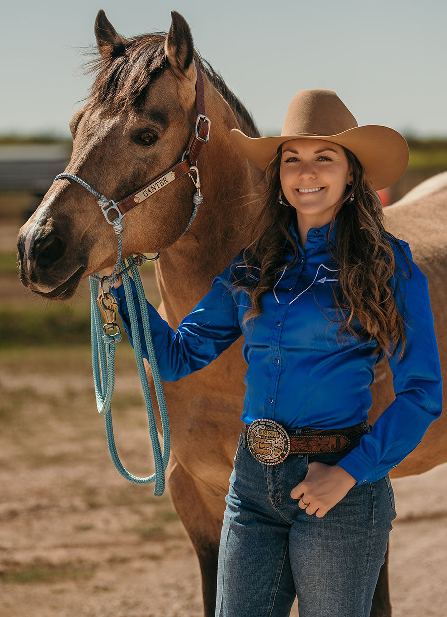 Barrel Racer Jackie Ganter x Official HEC Hybrid Halter® – HEC